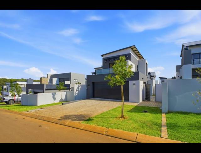 4 BEDROOM HOUSE FOR SALE IN FOUNTAINBROOK ESTATE